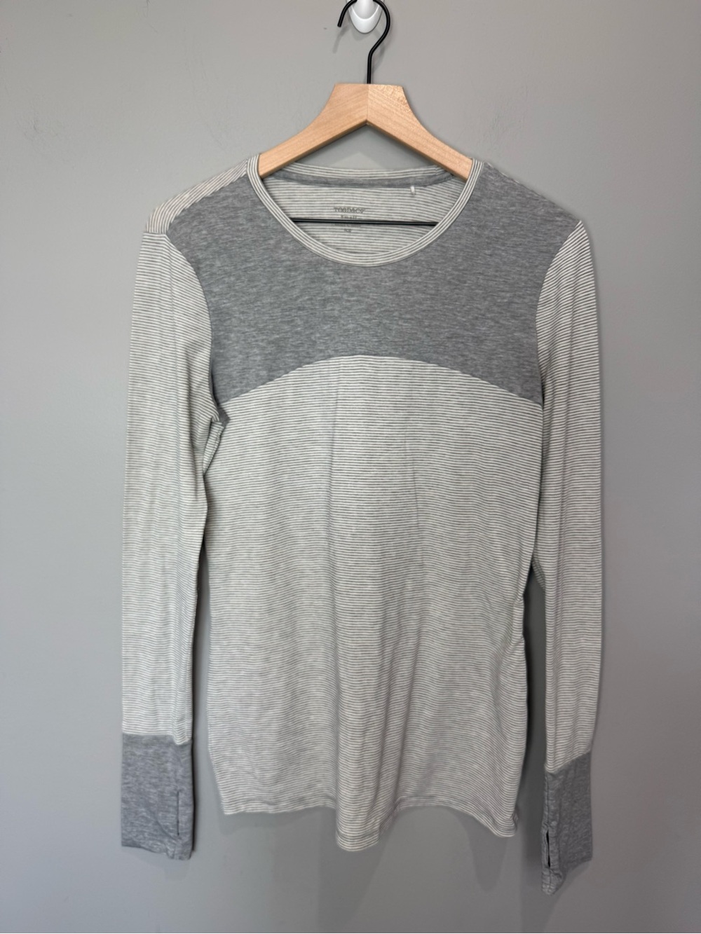 Toad&Co Gray Striped Long Sleeve Tee‎ Small Thumbhole Athleisure Top